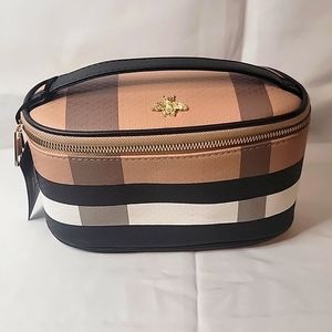 NWT Deluxity Los Angeles Vegan Cosmetic Bag